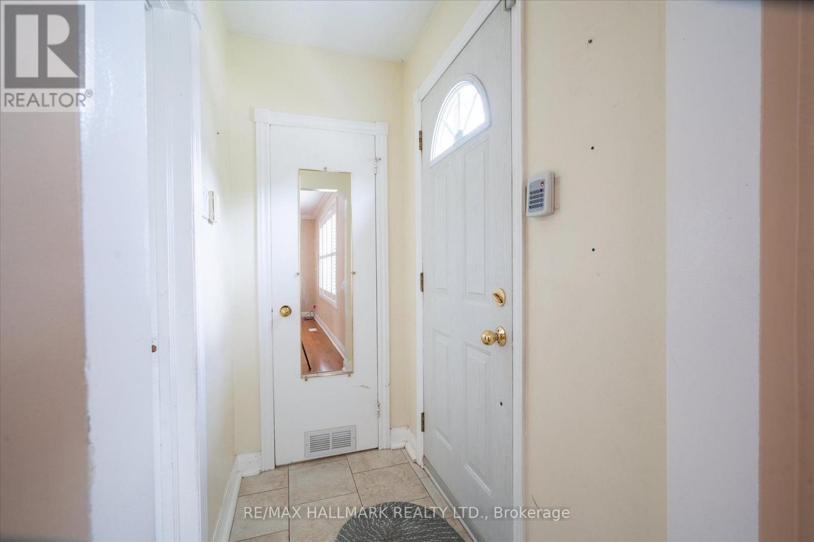 37 HOLSWADE ROAD - Image 8