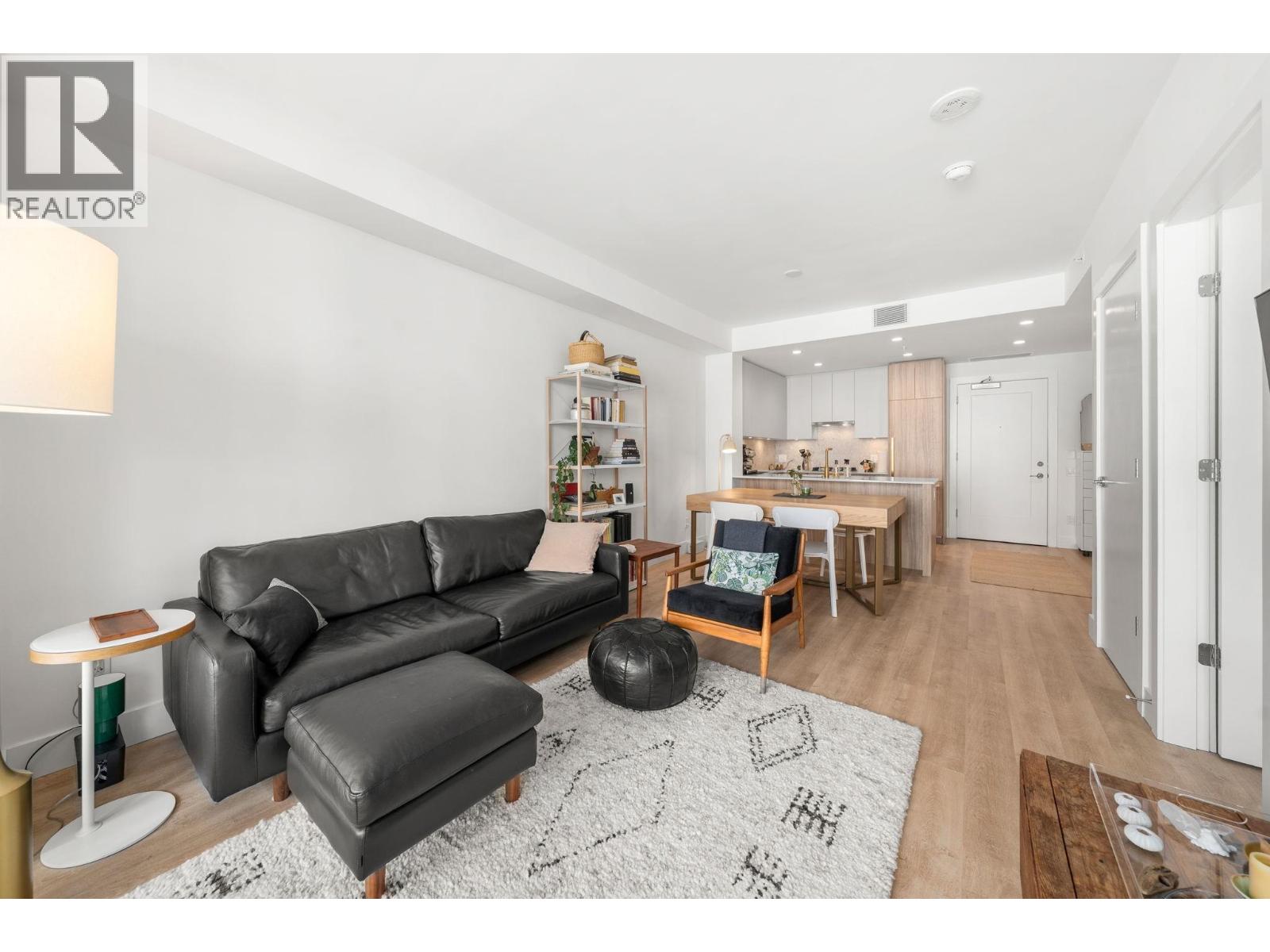 405 2385 EMERY COURT, North Vancouver — photo 3