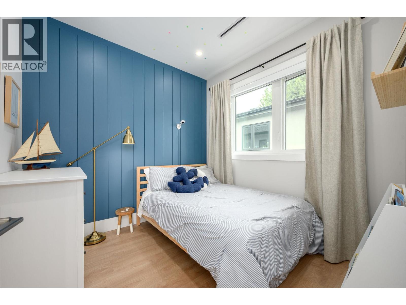 3 215 E 21ST STREET, North Vancouver