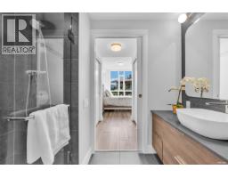 704 2375 Emery Court, North Vancouver, BC V7J0E8 Photo 14