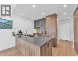 704 2375 Emery Court, North Vancouver, BC V7J0E8 Photo 8