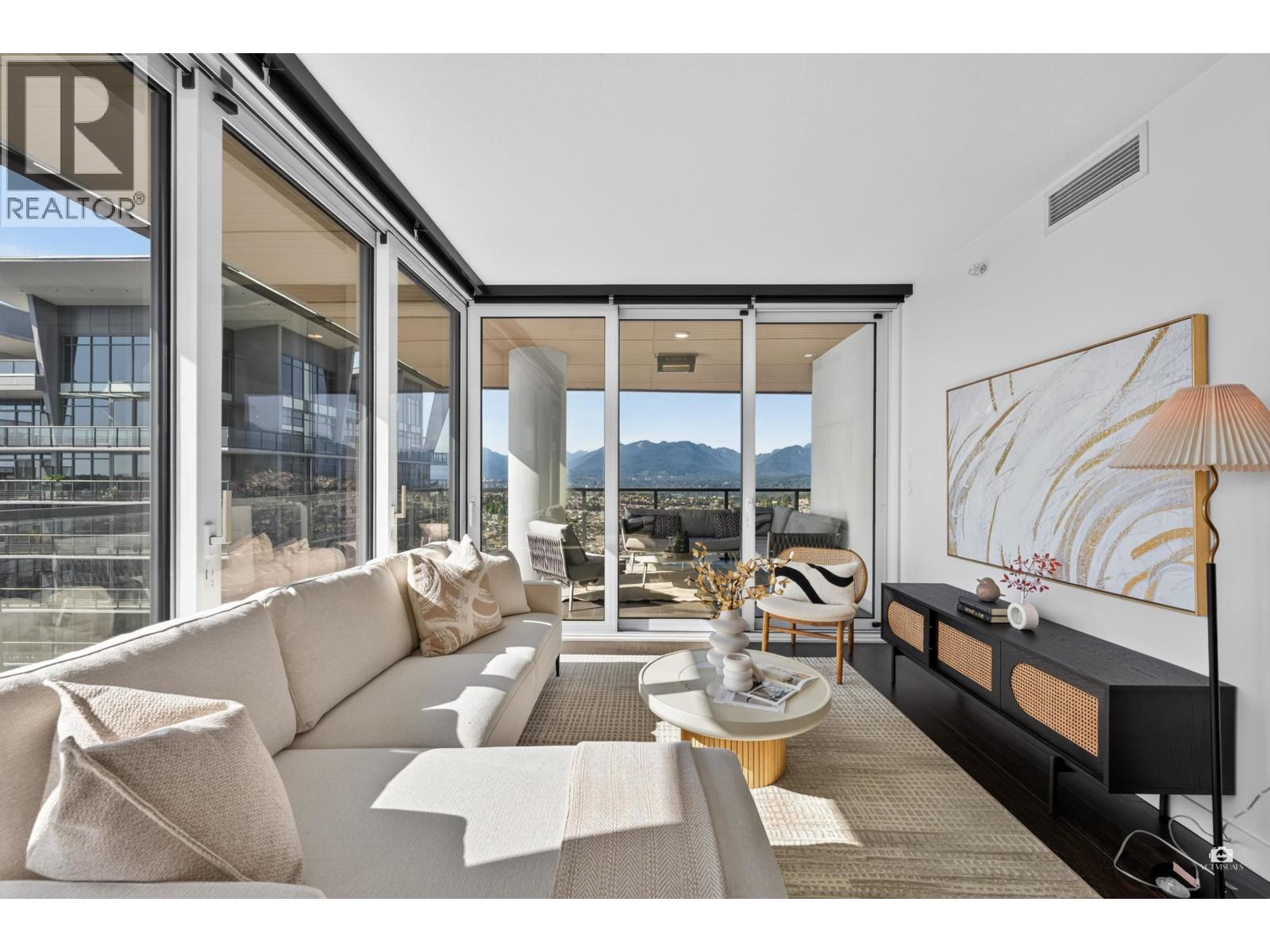 4802 4880 LOUGHEED HIGHWAY, Burnaby — photo 3