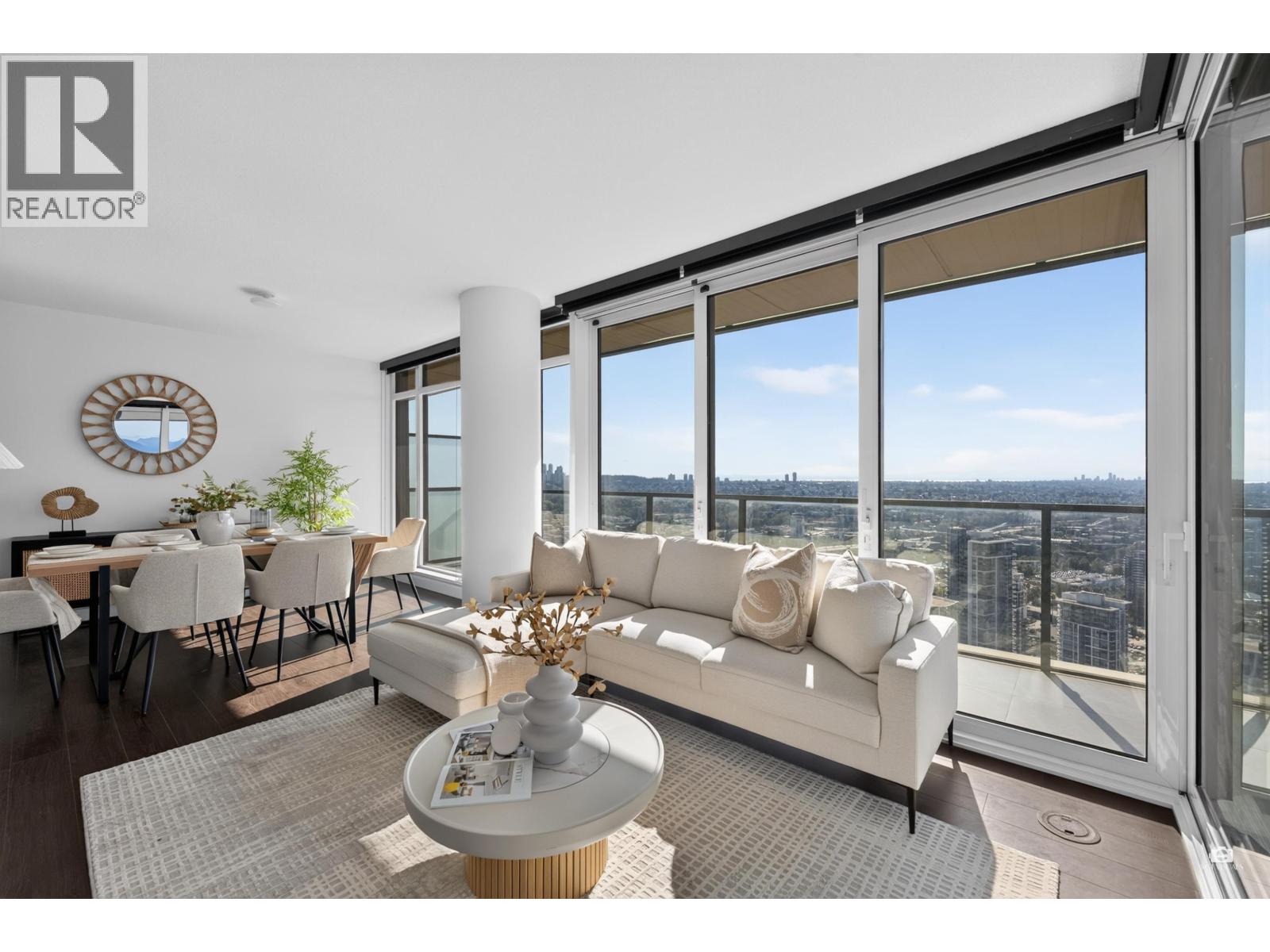 4802 4880 LOUGHEED HIGHWAY, Burnaby — photo 4