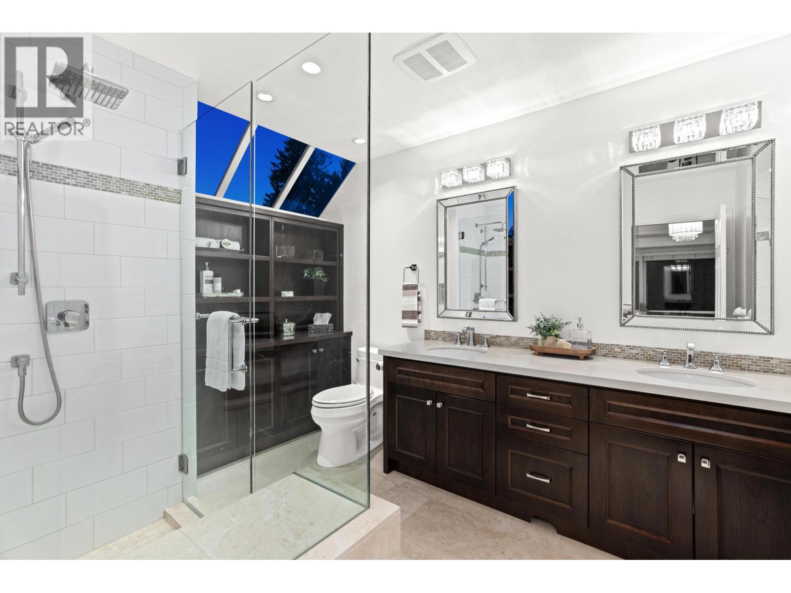 885 MARGAREE PLACE, West Vancouver