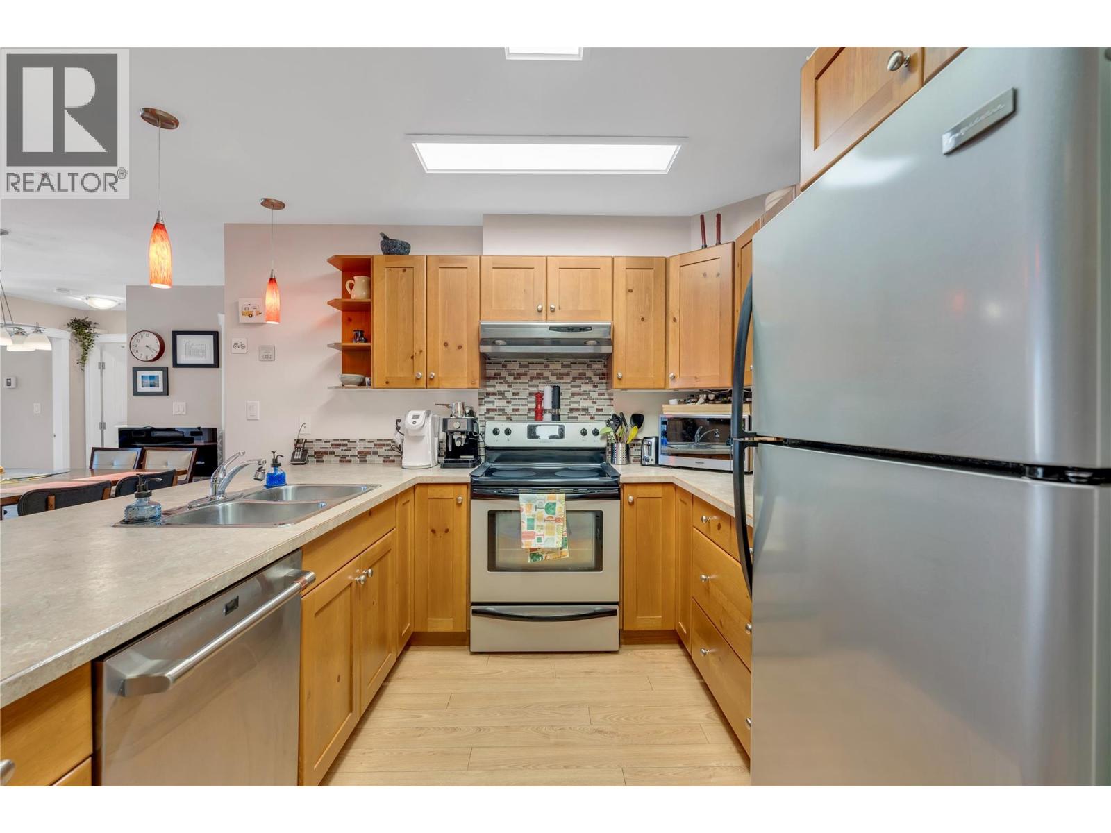 #203 101 COSSAR Avenue - Image 4