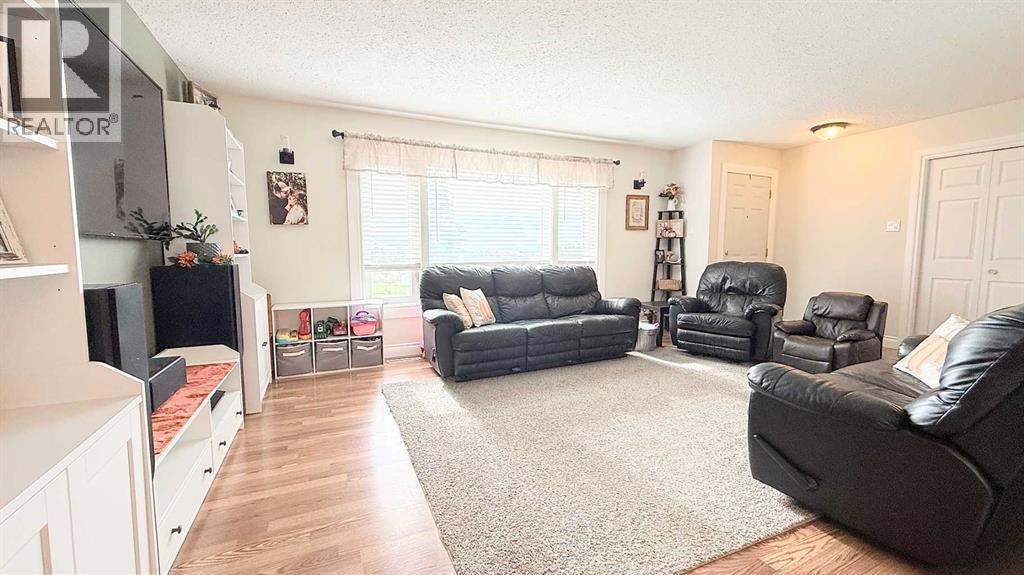 5317 Birch Crescent - 10
