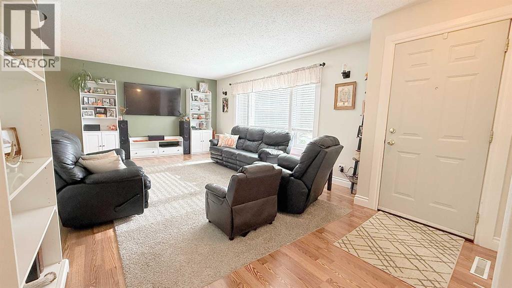 5317 Birch Crescent - 11