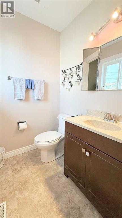 5317 Birch Crescent - 13