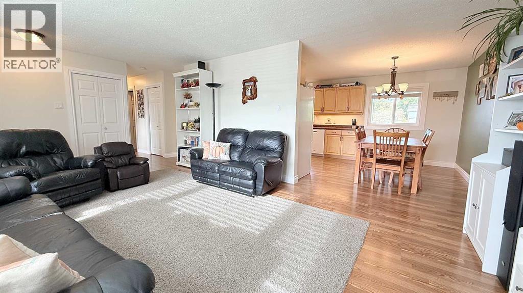 5317 Birch Crescent - 5
