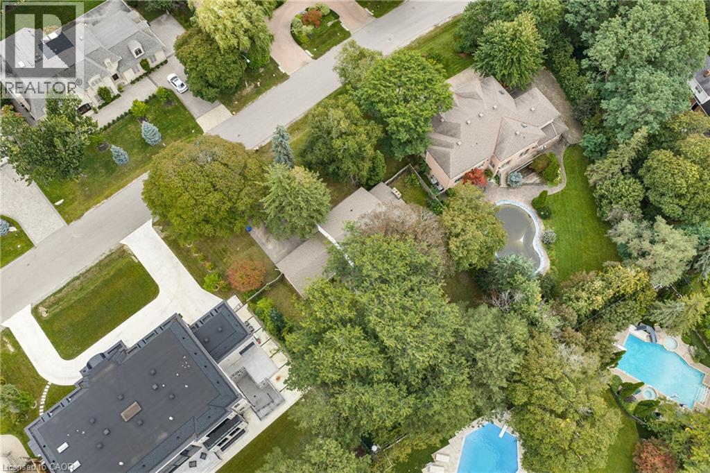 24 VALLONCLIFFE Road - Image 34