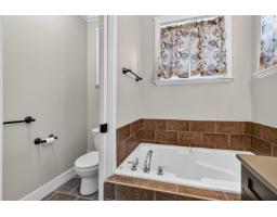 Kitchen - 7250 Marble Hill Road, Eastern Hillsides, Chilliwack, BC V4Z0A3 Photo 13