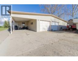 Kitchen - 63004a Hwy 5, Welling, AB T0K2N0 Photo 6
