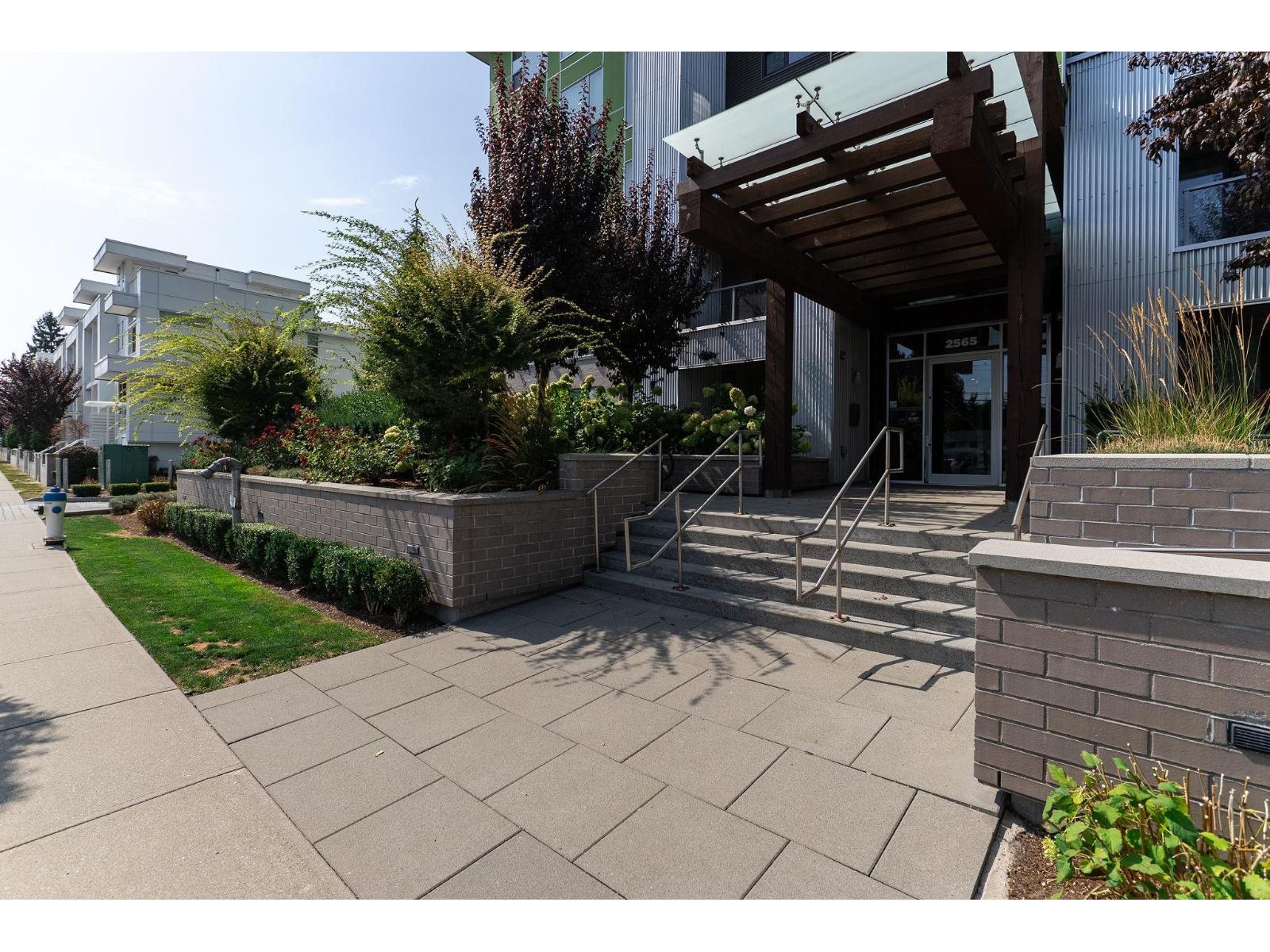 205 2565 WARE STREET, Abbotsford