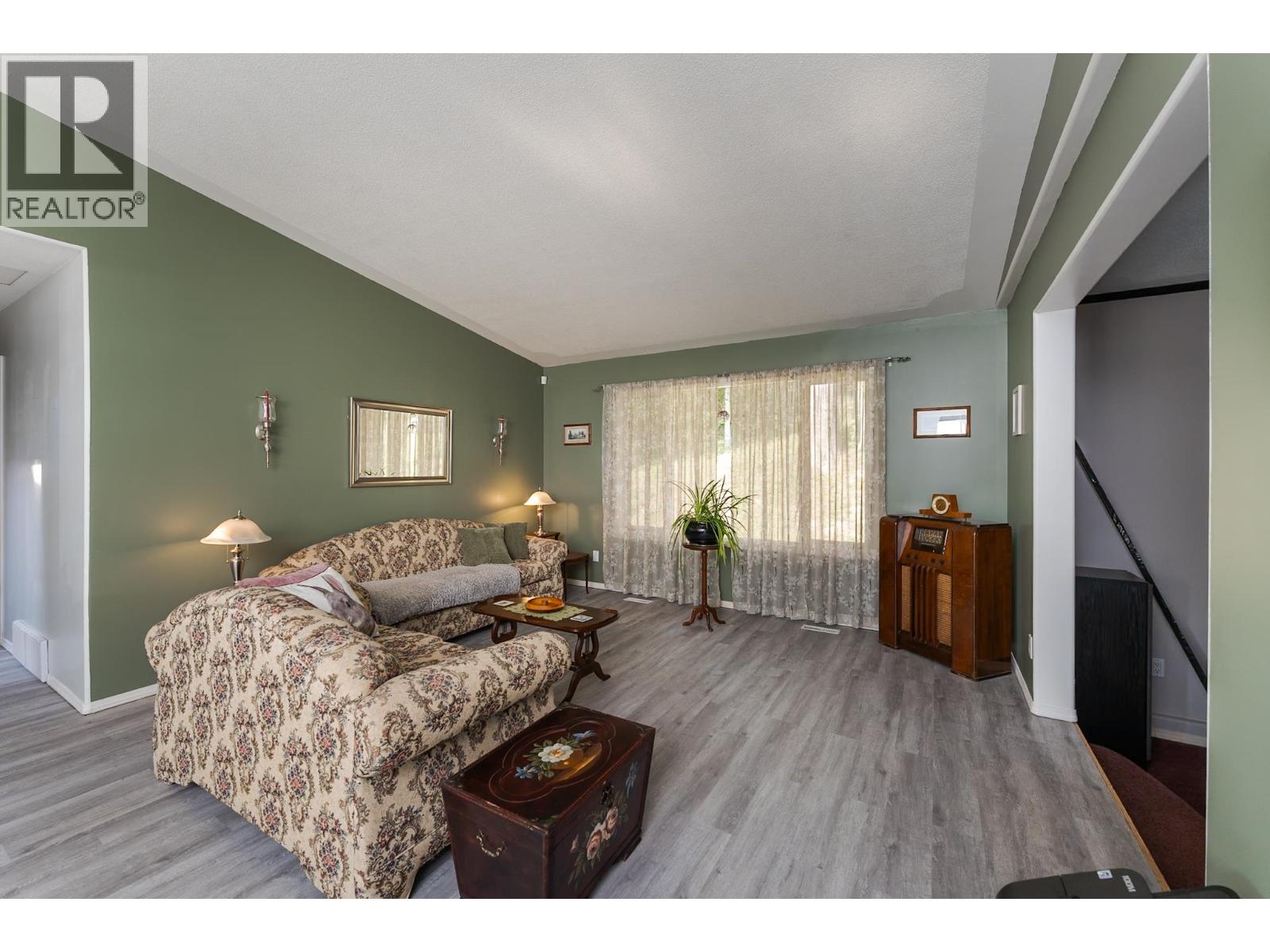 475 VALHALLA ROAD - Image 13