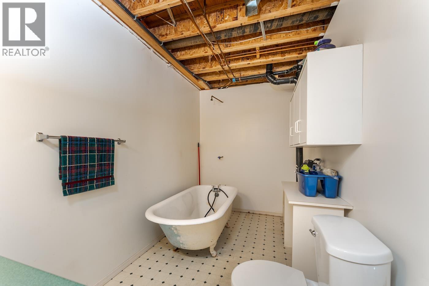 475 VALHALLA ROAD - Image 31