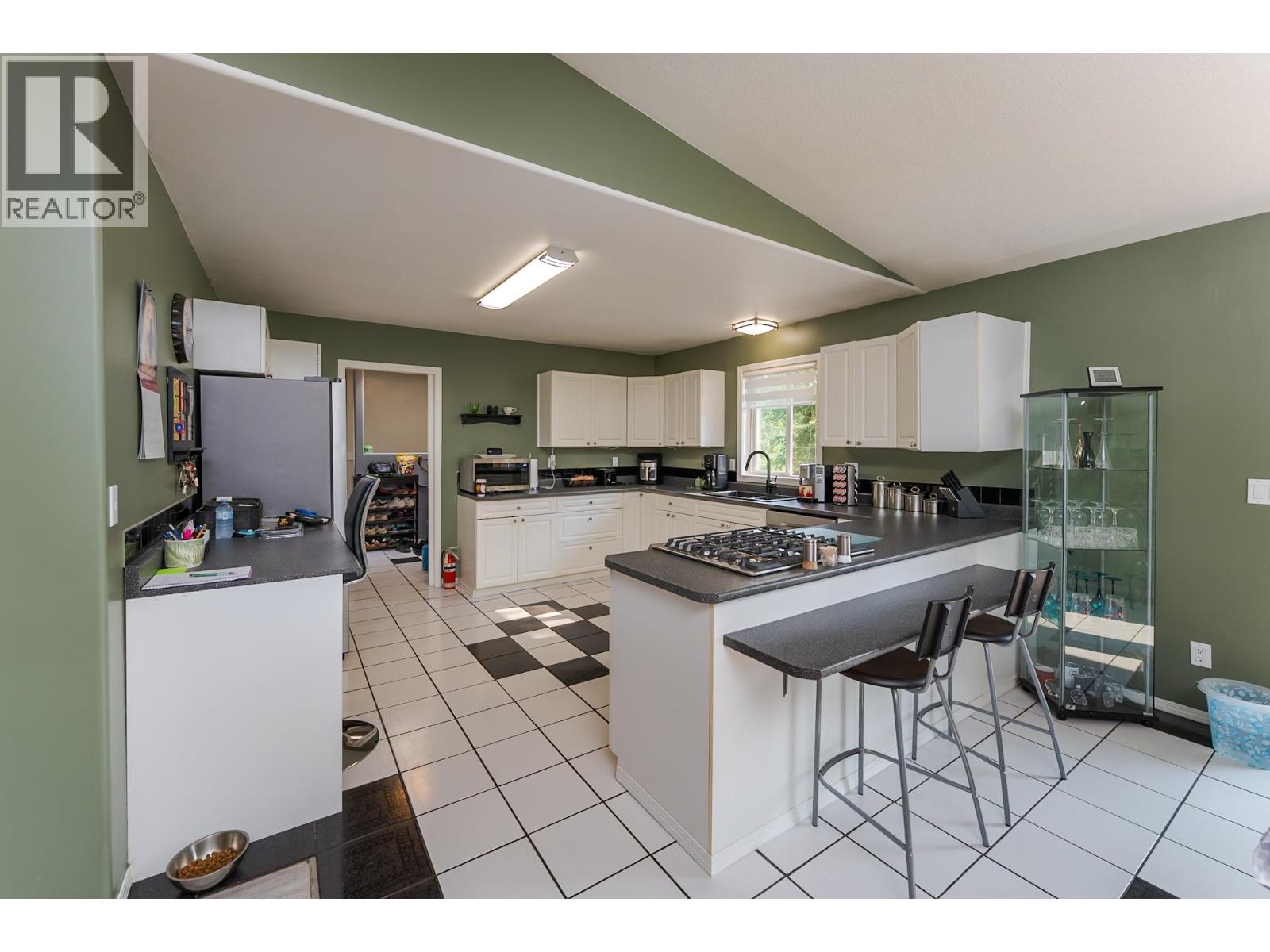 475 VALHALLA ROAD - Image 10