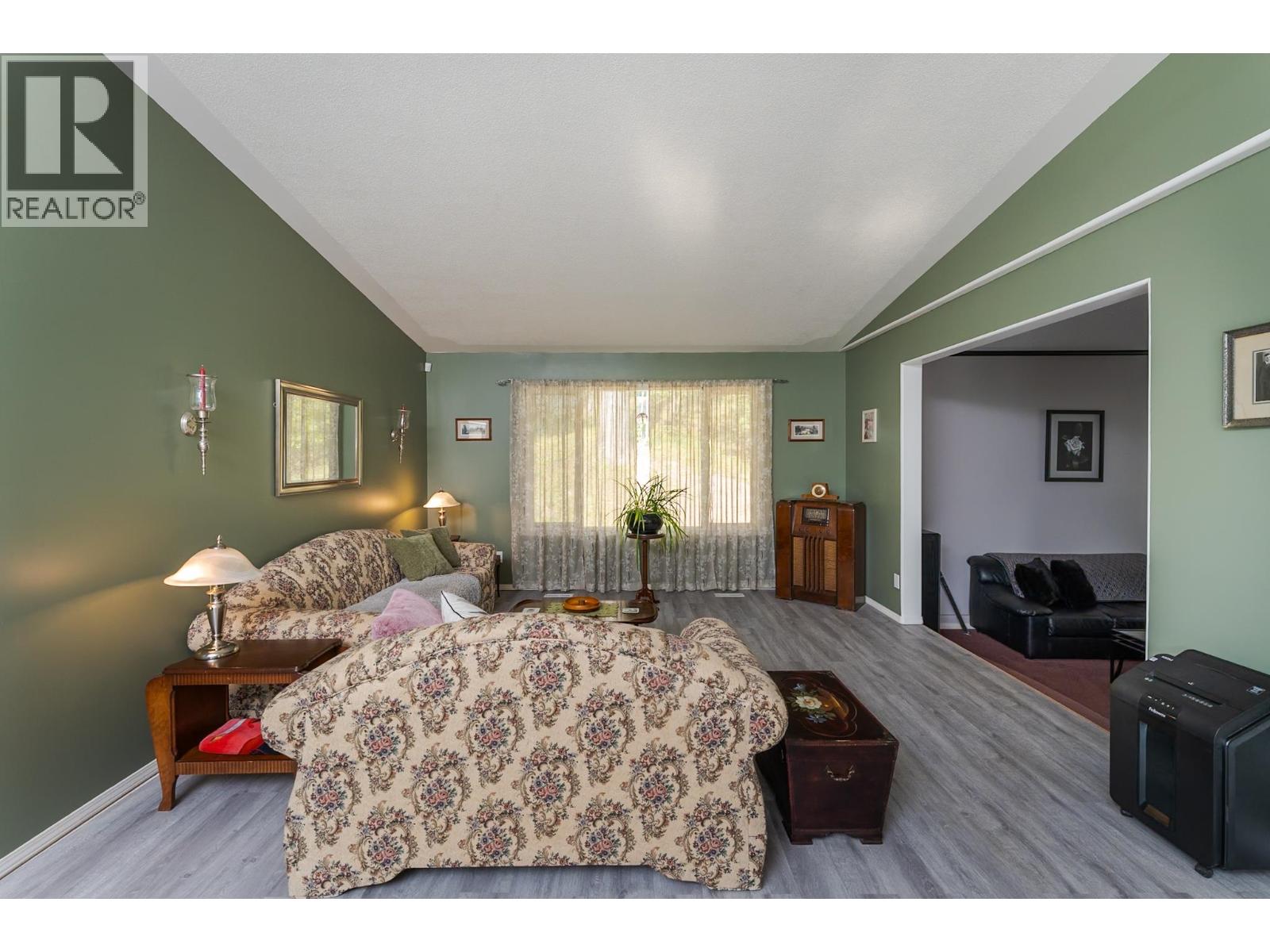 475 VALHALLA ROAD - 14