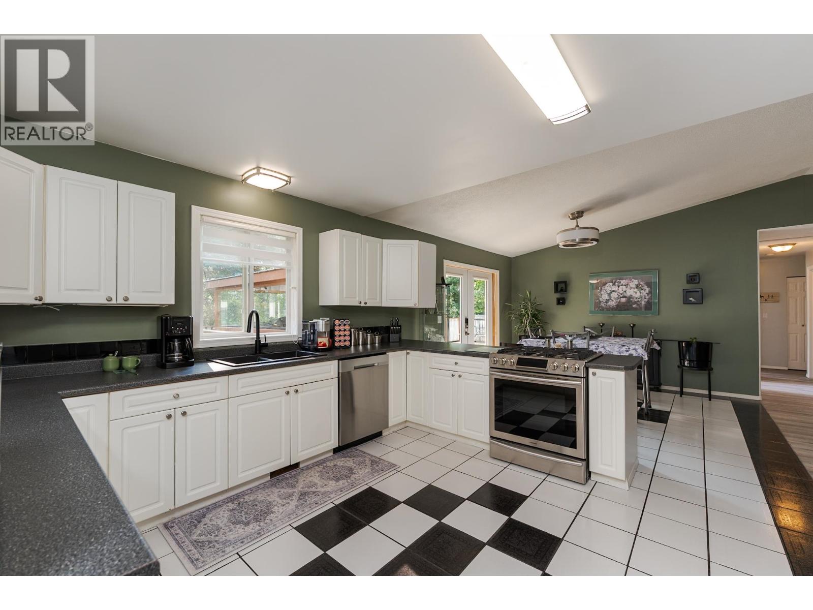 475 VALHALLA ROAD - Image 6