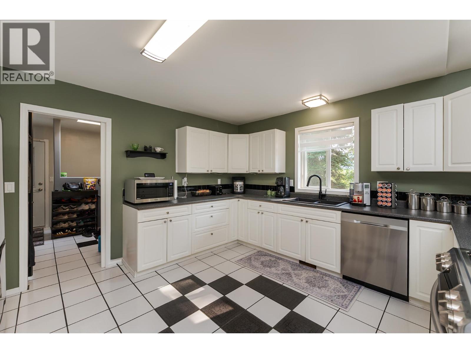 475 VALHALLA ROAD - Image 4