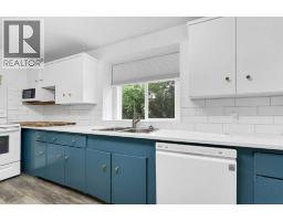 817 Main Street S, Redcliff, AB T0J2P0 Photo 13