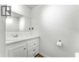 817 Main Street S, Redcliff, AB T0J2P0 Photo 21