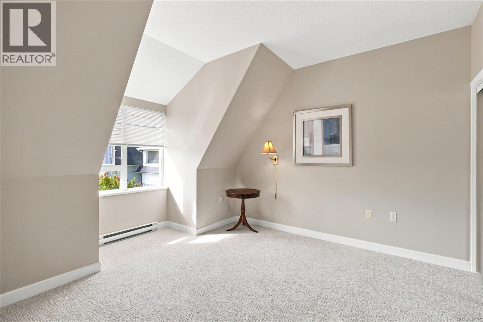#421 650 Berwick Rd N - Image 4