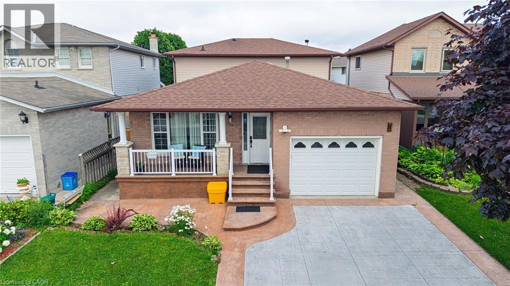 214 MERRILEE Crescent, Hamilton — photo 2