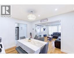 4pc Bathroom - 214 Merrilee Crescent, Hamilton, ON L9A5E2 Photo 12