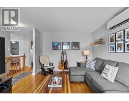 7 Flamingo Drive thumbnail 5