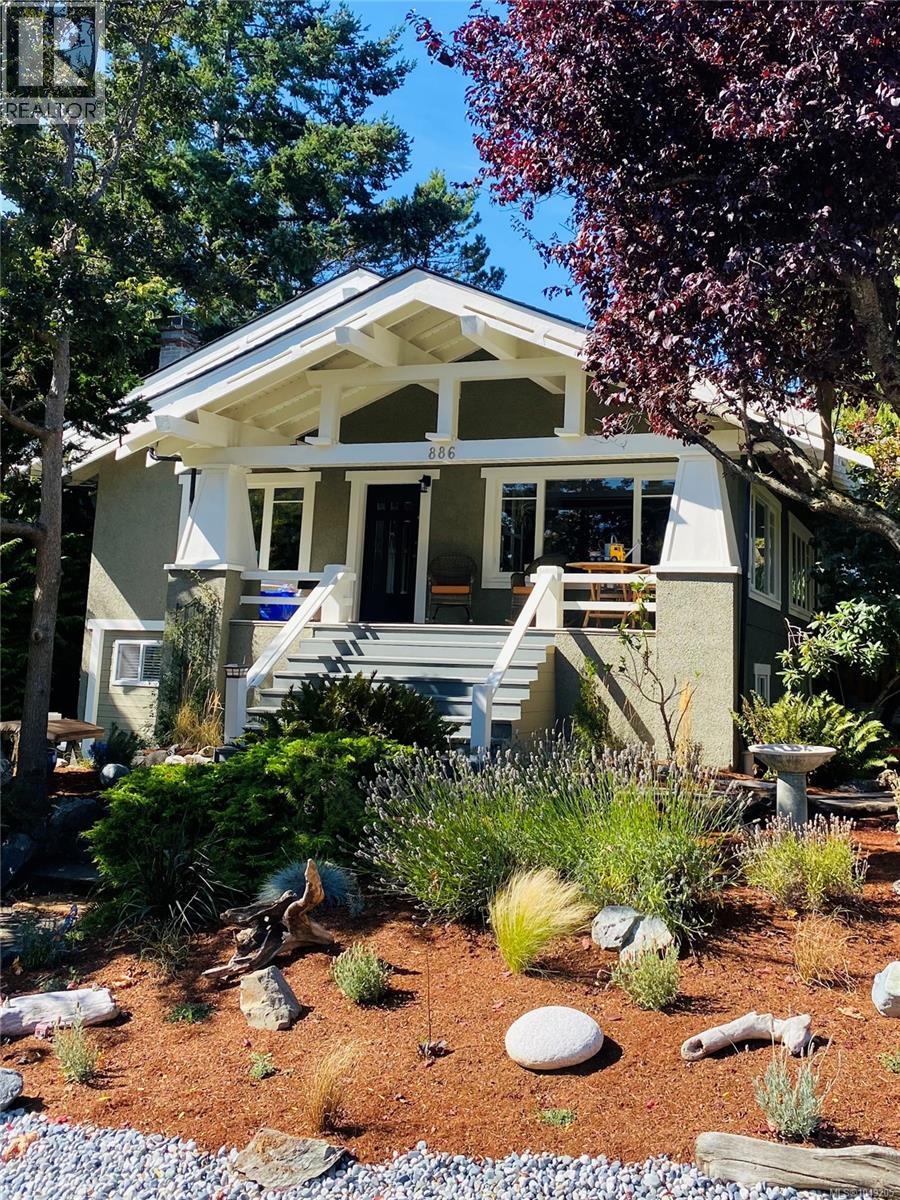 886 Maddison St - 1
