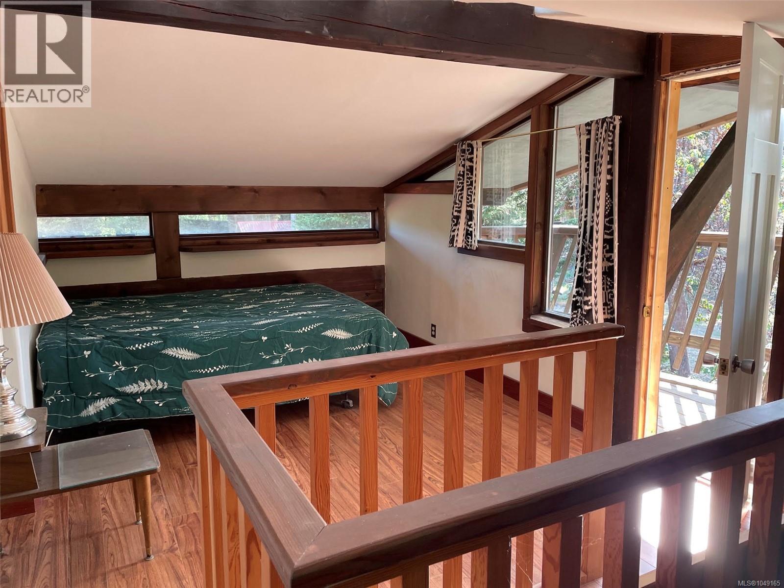 3199 Coast Rd - Image 37