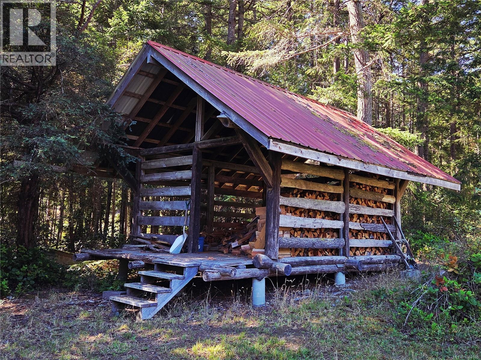 3199 Coast Rd - Image 30