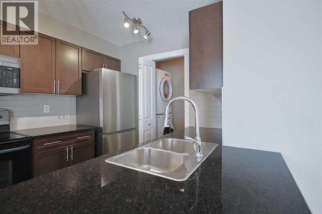 305, 10 Kincora Glen Park NW, Calgary — photo 9