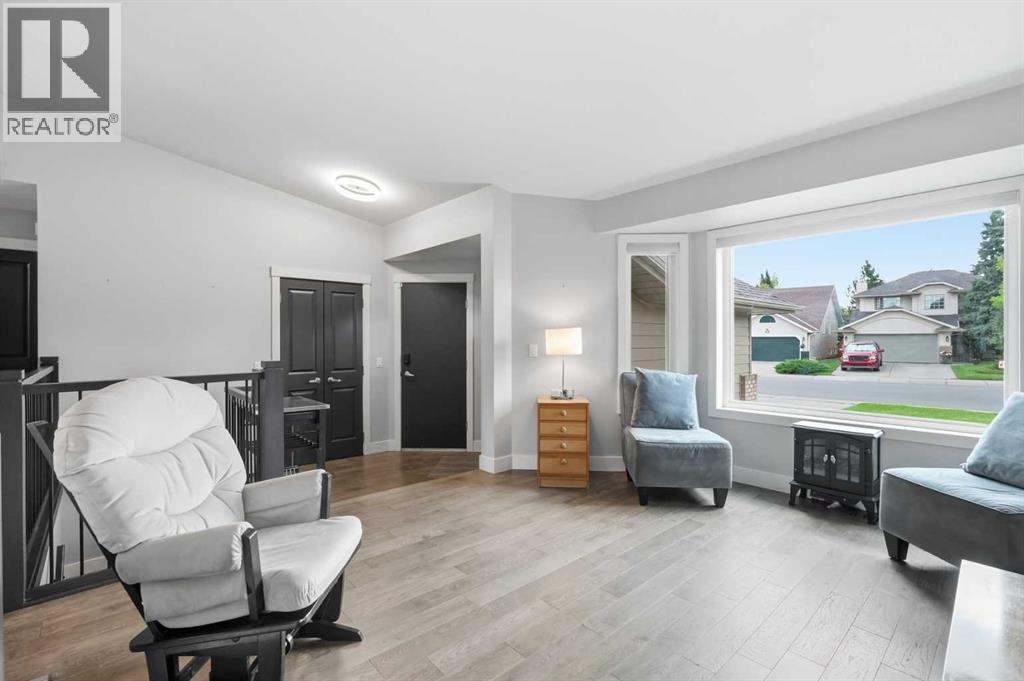 72 Sunlake Road SE - 3
