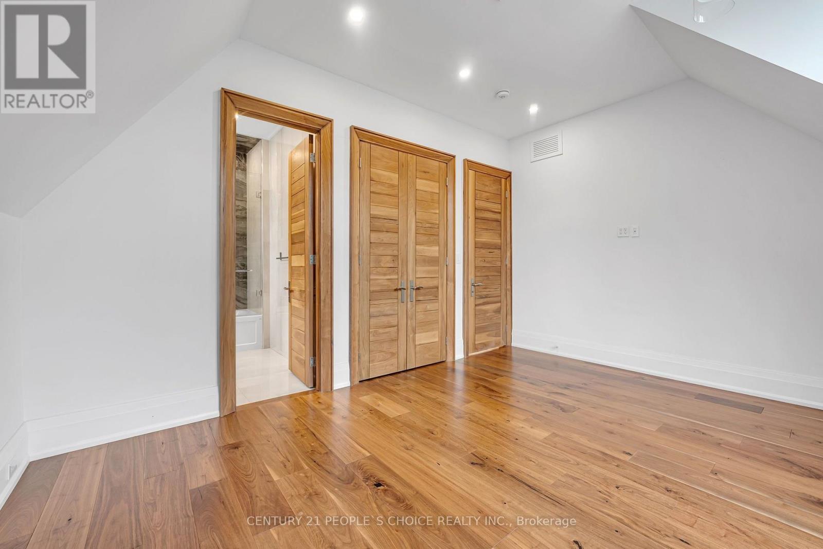 2115 REBECCA STREET - Image 31