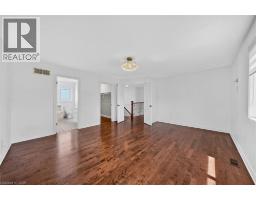 Primary Bedroom - 9128 Hendershot Boulevard, Niagara Falls, ON L2H0E3 Photo 16