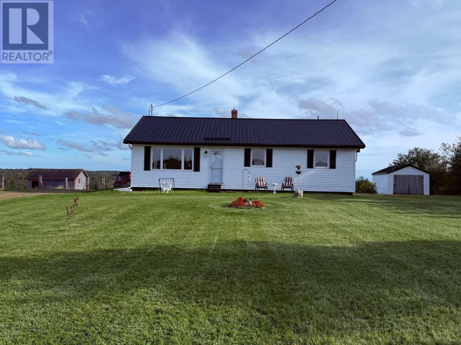 413 Balaklava Road E, Westmoreland — photo 1