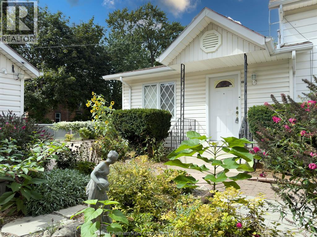 210 Adelaide STREET South - 36