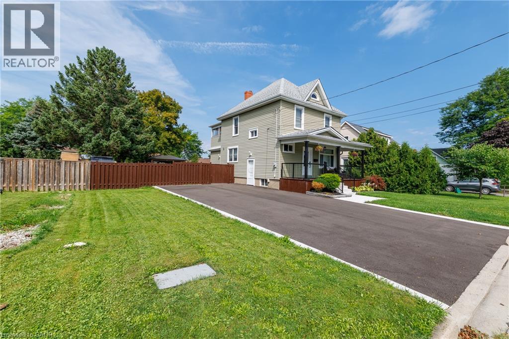 11 FAIRVIEW Road - 49