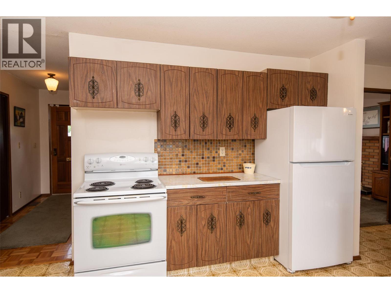 376 Conklin Avenue - 12
