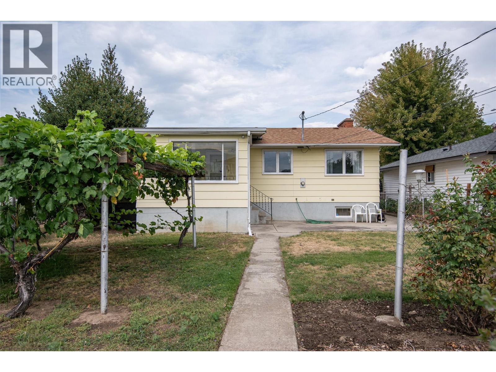 376 Conklin Avenue, Penticton