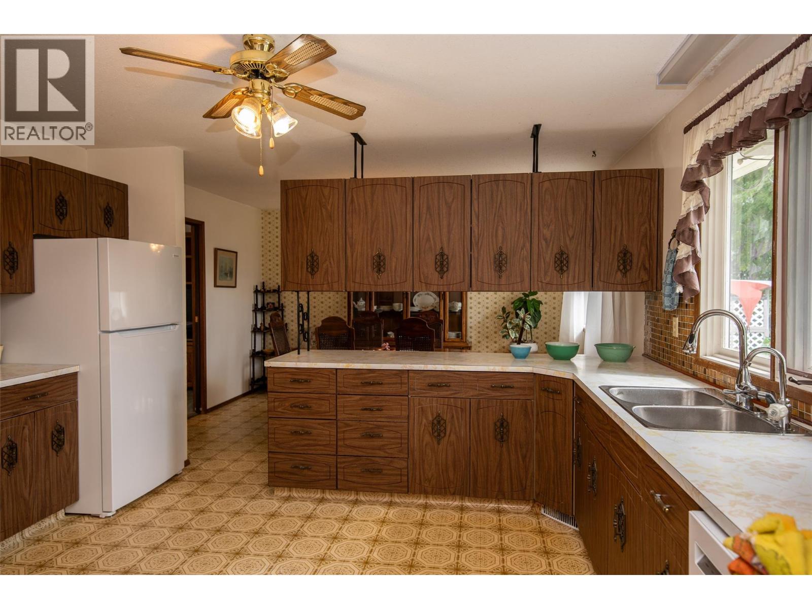 376 Conklin Avenue, Penticton