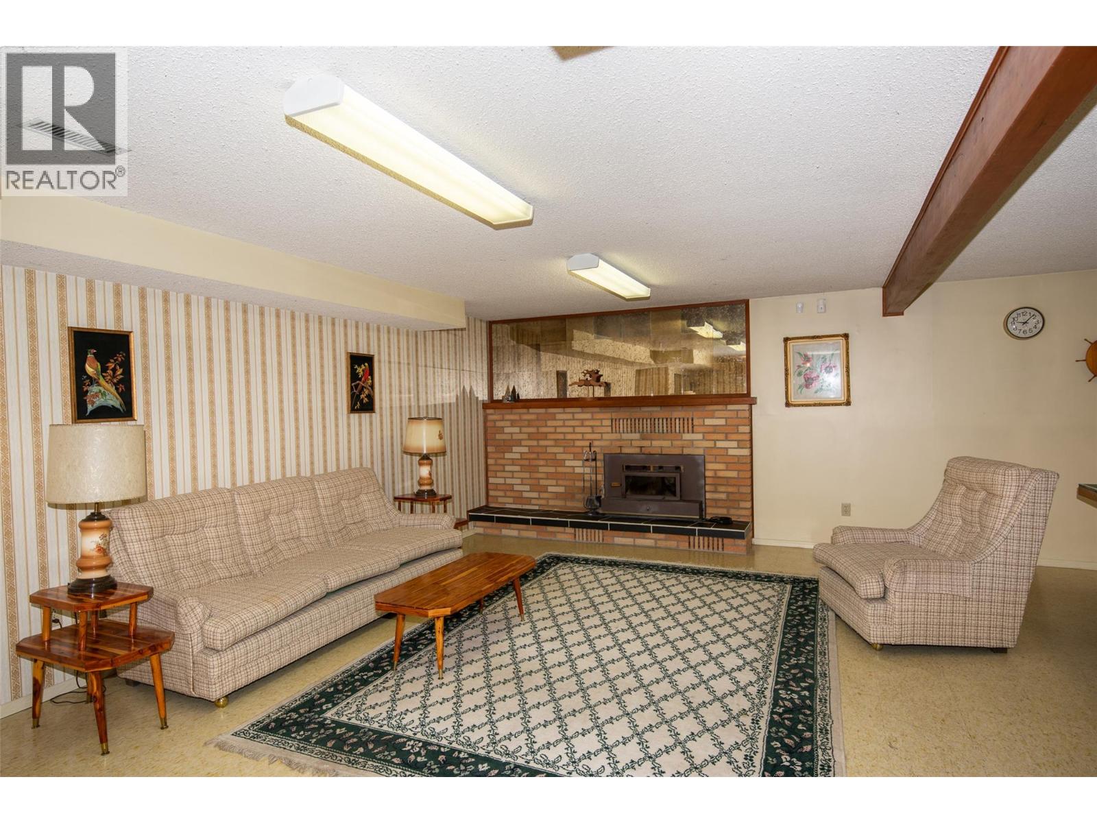 376 Conklin Avenue - 23