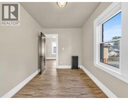 669 Park, Windsor, ON N9A5V7 Photo 12