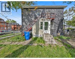 669 Park, Windsor, ON N9A5V7 Photo 16