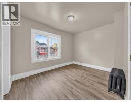 669 Park, Windsor, ON N9A5V7 Photo 7