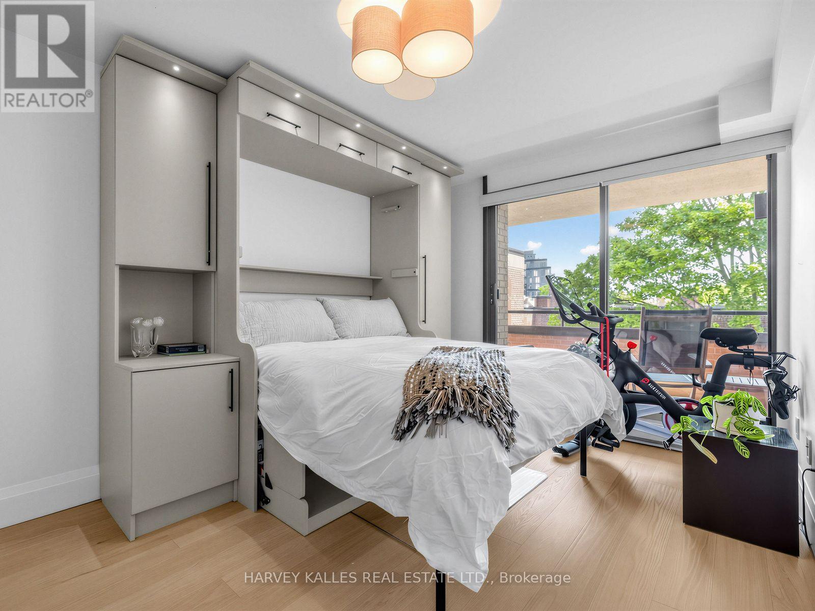 #404 349 ST. CLAIR AVENUE W - Image 25