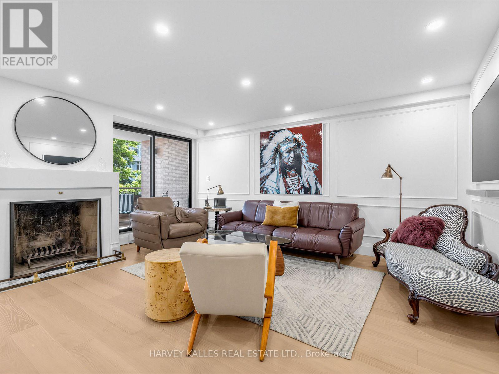 #404 349 ST. CLAIR AVENUE W - Image 16