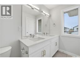 2969 Green Turtle Road, Regina, SK S4V4G4 Photo 25