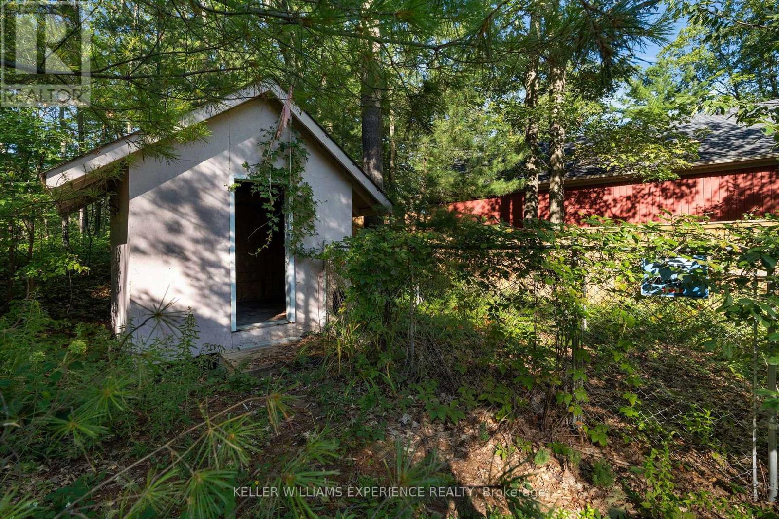 229 SUNNIDALE ROAD - 27
